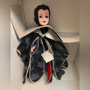 Madame Alexander wicked stepmother 21”